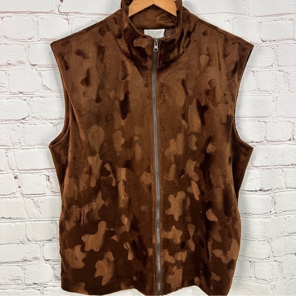 Women’s plus size Vest 1X Brown Full Zip Front Sleeveless Faux Fur Burnout - Picture 5 of 11